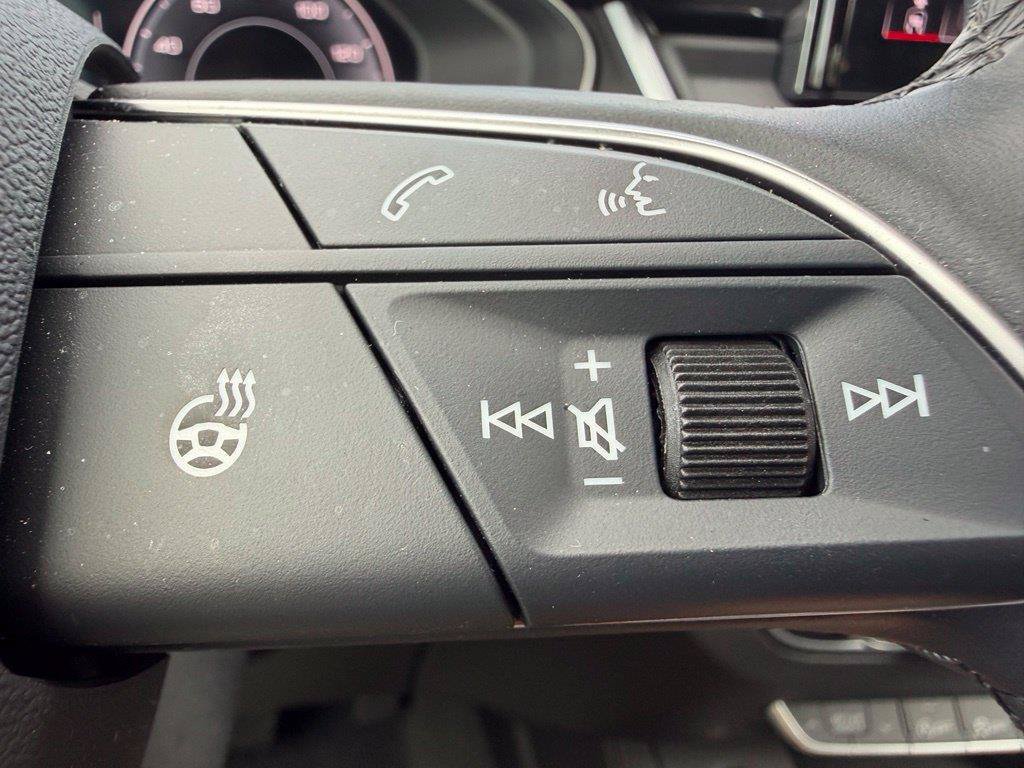 Used 2024 Audi Q5 2.0T Prestige AWD/4WD image 11
