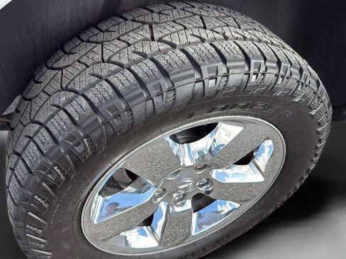 Used 2019 RAM 1500 Express w/ Express Value Package AWD/4WD image 14