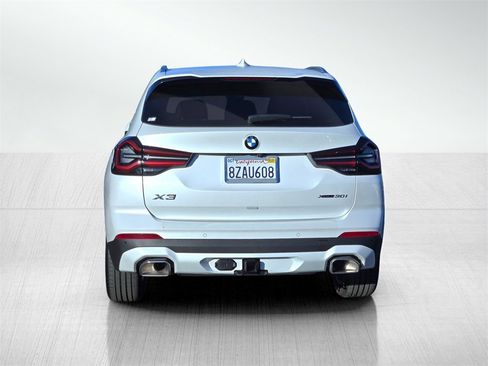 Used 2022 BMW X3 xDrive30i w/ Premium Package image 5