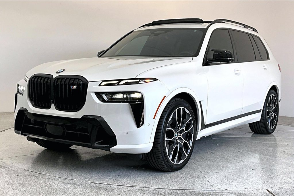 Used 2024 BMW X7 M60i AWD/4WD image 5