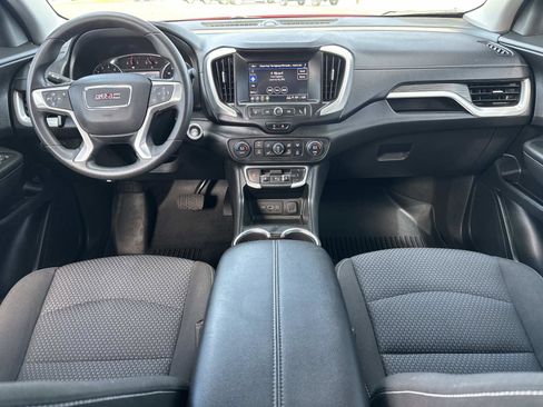 Used 2022 GMC Terrain SLE w/ Driver Convenience Package image 17