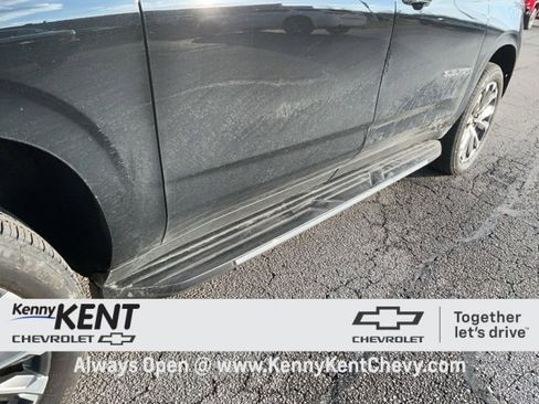 Used 2026 Chevrolet Suburban High Country w/ Sun And Tow Package image 12