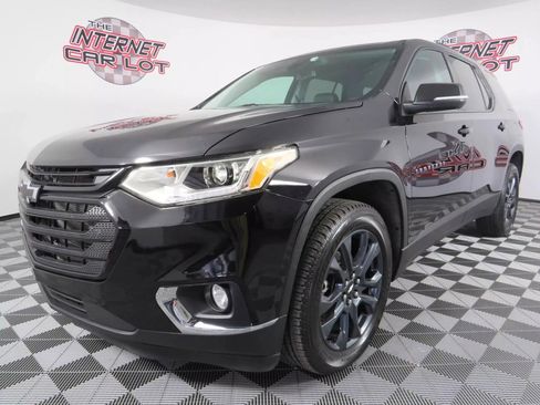 Used 2021 Chevrolet Traverse RS FWD image 3