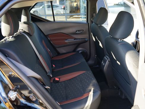 Used 2024 Nissan Kicks SR image 26