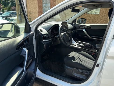 Used 2024 Mitsubishi Eclipse Cross LE AWD/4WD image 23