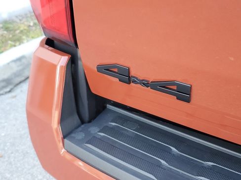 Used 2025 Toyota Tacoma TRD Off-Road image 30