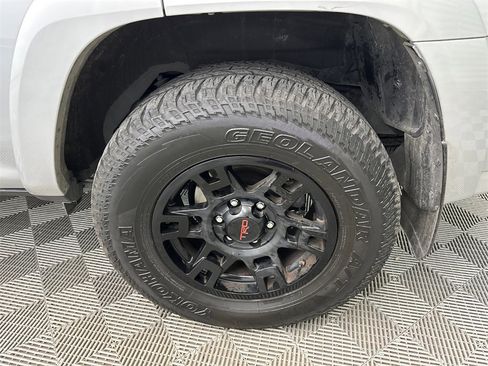 Used 2018 Toyota 4Runner SR5 Premium image 20