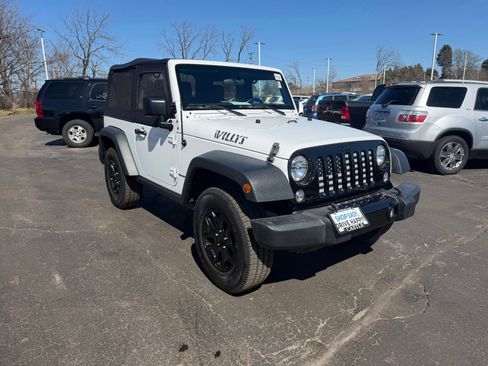 Used 2016 Jeep Wrangler Sport image 4
