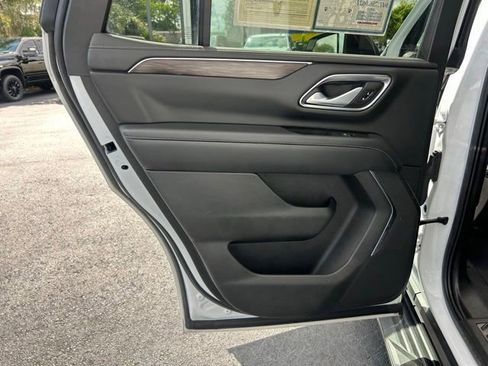 Used 2022 Chevrolet Tahoe LS RWD image 13