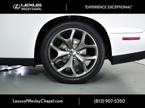 Used 2015 Dodge Challenger SXT Plus image 10