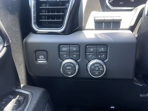 New 2026 GMC Sierra 2500 Denali w/ Denali Reserve Package AWD/4WD image 18