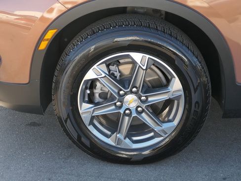 Used 2023 Chevrolet Blazer LT image 25