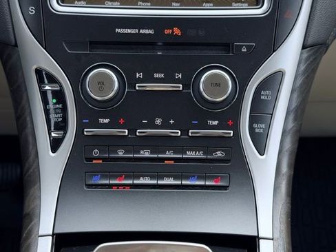 Used 2017 Lincoln MKX Reserve w/ Luxury Package AWD/4WD image 40