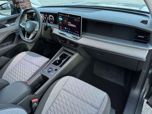 New 2026 Volkswagen Tiguan S image 12