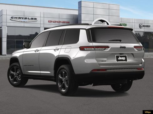 New 2025 Jeep Grand Cherokee L Altitude image 5