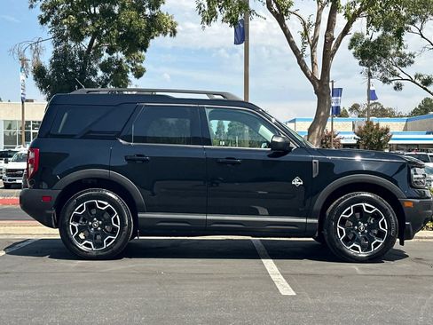 Used 2025 Ford Bronco Sport Outer Banks AWD/4WD image 8