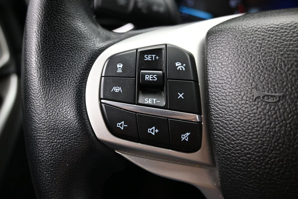 Used 2023 Ford Explorer Limited AWD/4WD image 20