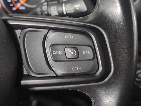 Used 2019 Jeep Wrangler Unlimited Sport S image 17