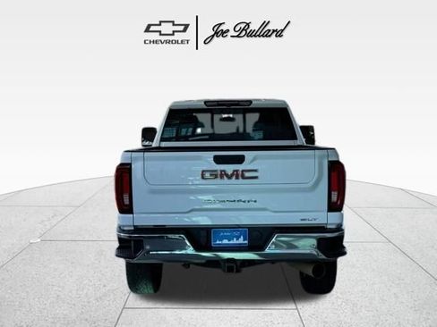 Used 2022 GMC Sierra 2500 SLT w/ SLT Premium Package image 8