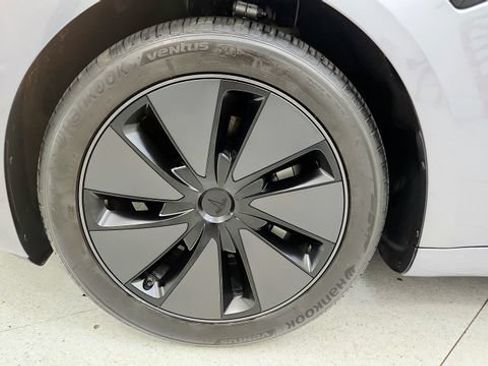 Used 2025 Tesla Model 3 Long Range RWD image 76
