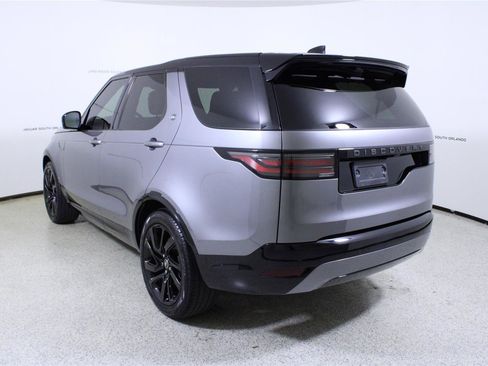 Used 2025 Land Rover Discovery Dynamic SE AWD/4WD image 5