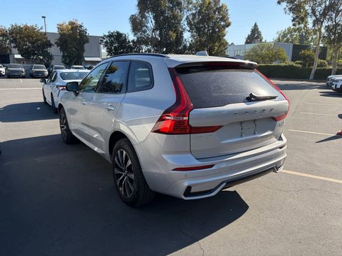 Used 2025 Volvo XC60 B5 Plus AWD/4WD image 4