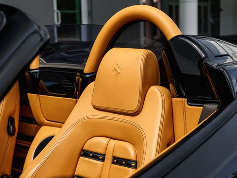 Used 2007 Ferrari F430 Spider image 16