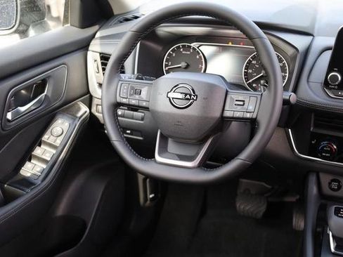 New 2026 Nissan Rogue SV FWD image 25