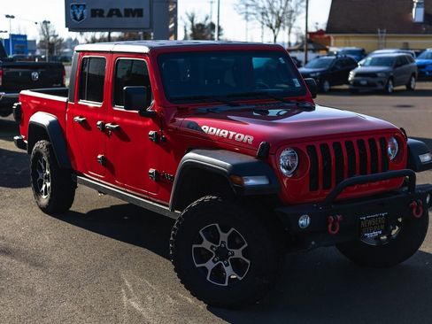 Used 2020 Jeep Gladiator Sport w/ Quick Order Package 24S image 2