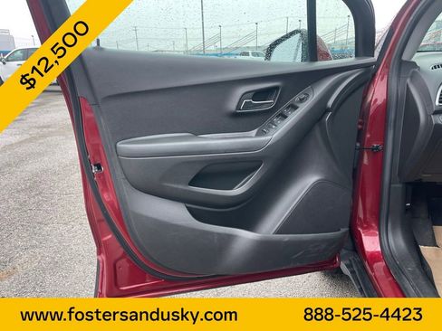 Used 2021 Chevrolet Trax LS w/ Tint and Cruise Package image 18