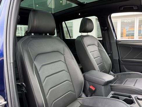 Used 2022 Volkswagen Tiguan SEL R-Line image 26