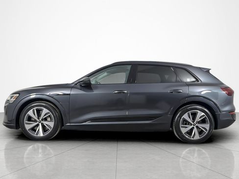 Used 2024 Audi Q8 e-tron Premium AWD/4WD image 2
