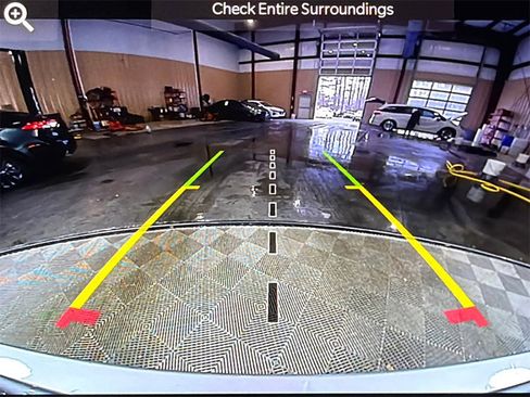 Used 2023 Jeep Grand Cherokee Laredo image 29