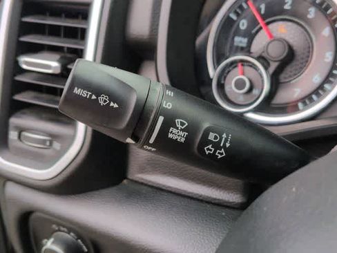 Used 2019 RAM 1500 Big Horn AWD/4WD image 25