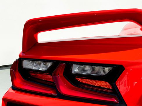 Used 2023 Chevrolet Corvette Stingray Premium Conv w/ Z51 Performance Package image 64