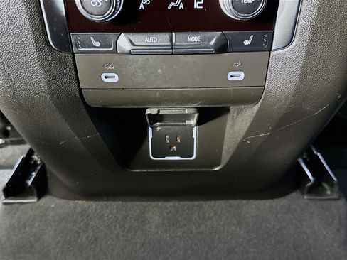 Certified 2024 GMC Yukon XL AT4 w/ Technology Package image 27