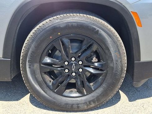 Used 2023 Chevrolet Traverse LT w/ Midnight/Sport Edition AWD/4WD image 29