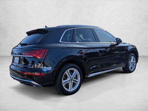 Used 2021 Audi Q5 e Premium Plus w/ Premium Plus Package image 5