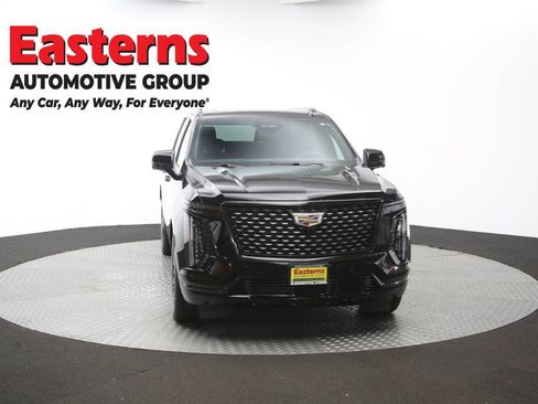 Used 2026 Cadillac Escalade ESV Luxury w/ Touring Package AWD/4WD image 62