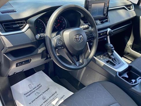 Used 2020 Toyota RAV4 XLE w/ All Weather Liner Package FWD image 13