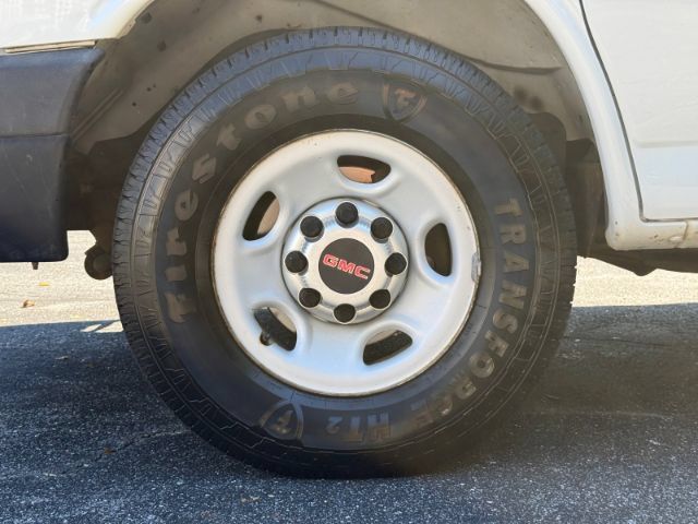 Used 2013 GMC Savana 3500 RWD image 29