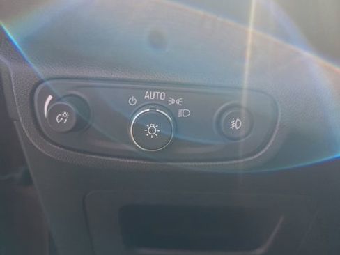 Used 2022 Chevrolet TrailBlazer LT image 10