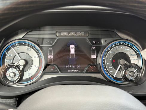 Used 2022 RAM 2500 Limited AWD/4WD image 9