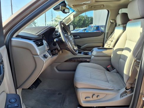 Used 2016 GMC Yukon XL SLE w/ Convenience Package RWD image 11