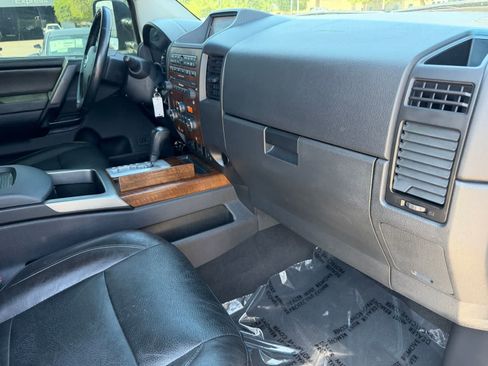 Used 2008 Nissan Titan 2WD Crew Cab image 10
