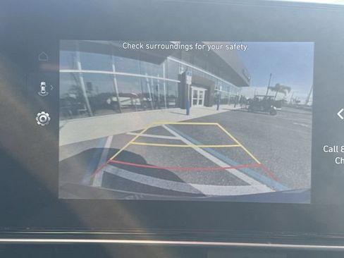 Used 2023 Hyundai Elantra SEL w/ Convenience Package image 24