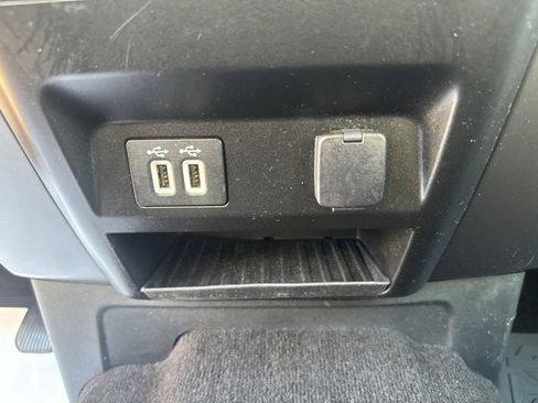 Used 2018 Chevrolet Equinox LT w/ Sun & Infotainment Package AWD/4WD image 49