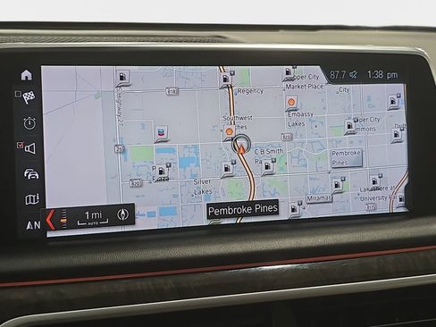 Used 2018 BMW 740i RWD image 19