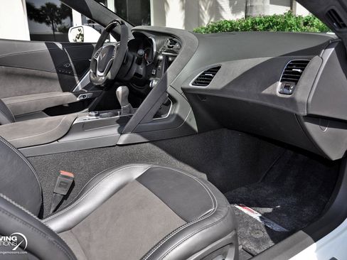 Used 2019 Chevrolet Corvette Z06 RWD image 26