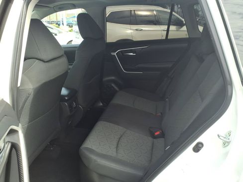Certified 2024 Toyota RAV4 XLE w/ Convenience Package AWD/4WD image 10